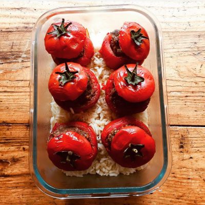 Tomates farcies et riz pilaf